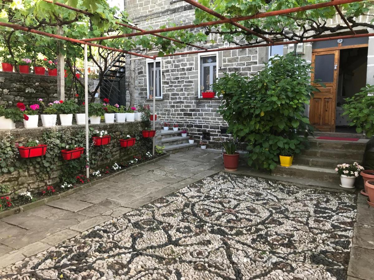 The Mosaic House - Shtepia Me Mozaik 호텔 Përmet 외부 사진