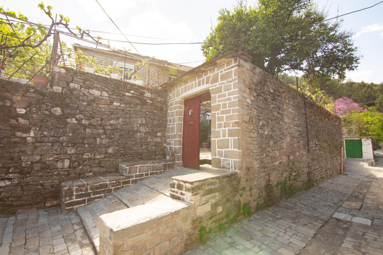 The Mosaic House - Shtepia Me Mozaik 호텔 Përmet 외부 사진